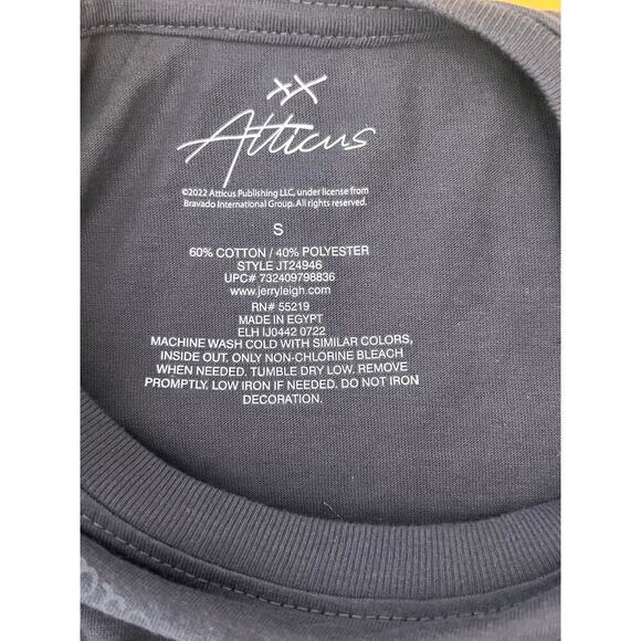 Atticus Don’t Promise To Live Forever Gray Short Sleeve Graphic Tee Size Small - Picture 6 of 9